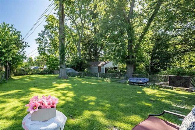 7025 Lena Avenue, St Louis, MO 63136