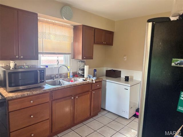 7025 Lena Avenue, St Louis, MO 63136