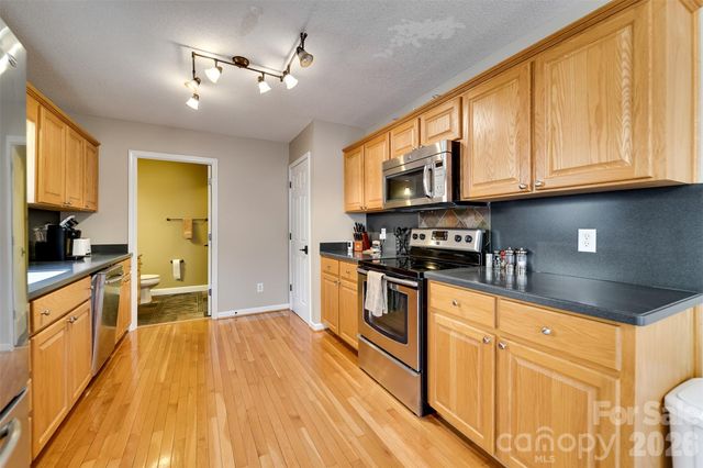161 Rock Field Way, Sylva, NC 28779