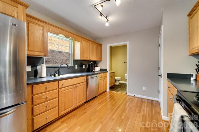 161 Rock Field Way, Sylva, NC 28779