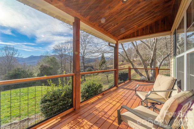 161 Rock Field Way, Sylva, NC 28779