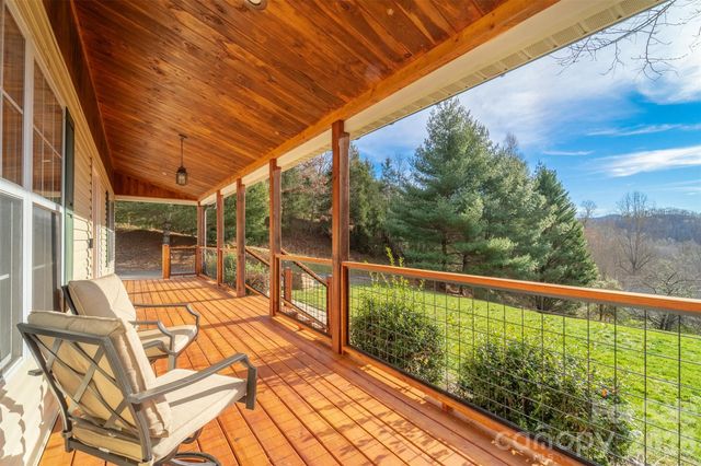 161 Rock Field Way, Sylva, NC 28779