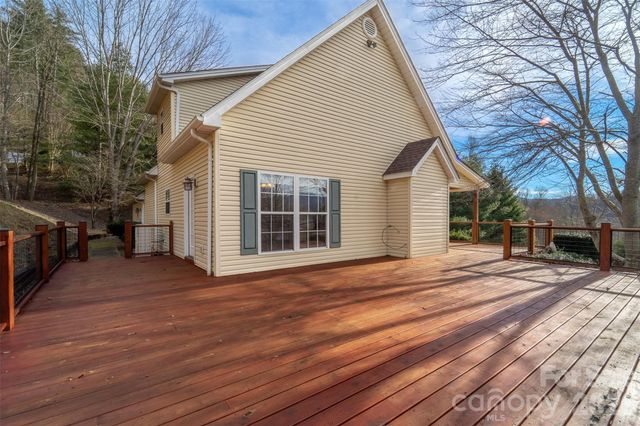 161 Rock Field Way, Sylva, NC 28779