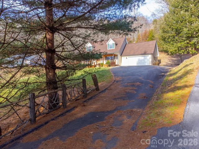 161 Rock Field Way, Sylva, NC 28779