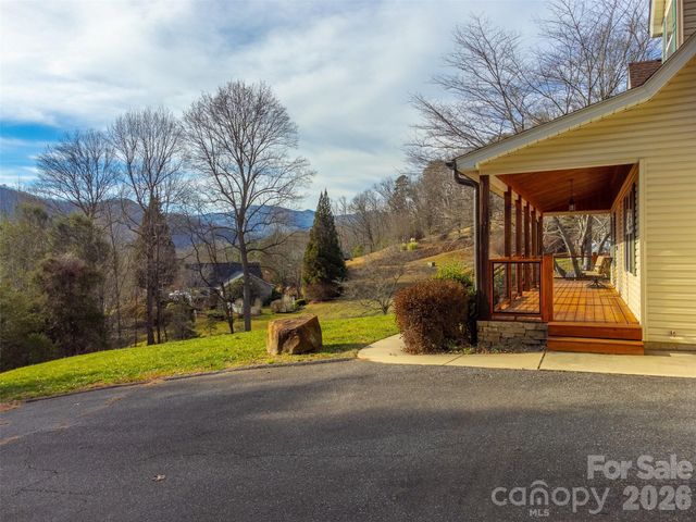 161 Rock Field Way, Sylva, NC 28779