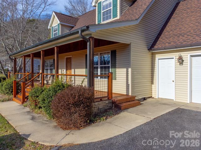 161 Rock Field Way, Sylva, NC 28779