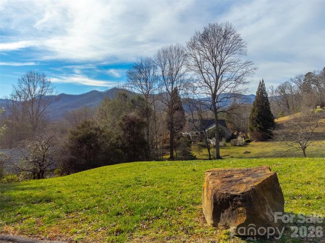 161 Rock Field Way, Sylva, NC 28779