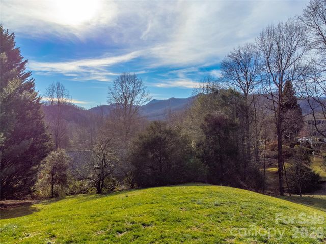 161 Rock Field Way, Sylva, NC 28779