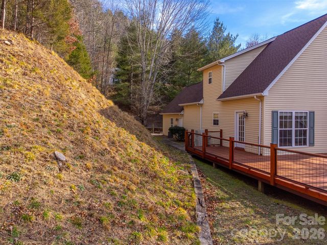161 Rock Field Way, Sylva, NC 28779
