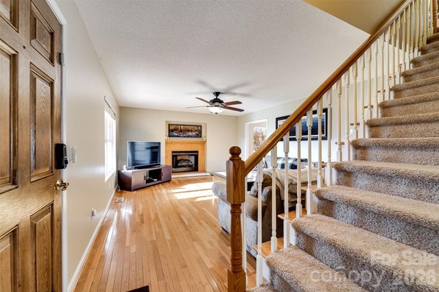 161 Rock Field Way, Sylva, NC 28779