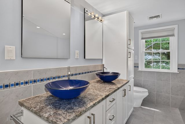 65 Hillside Ter, Belmont, MA 02478