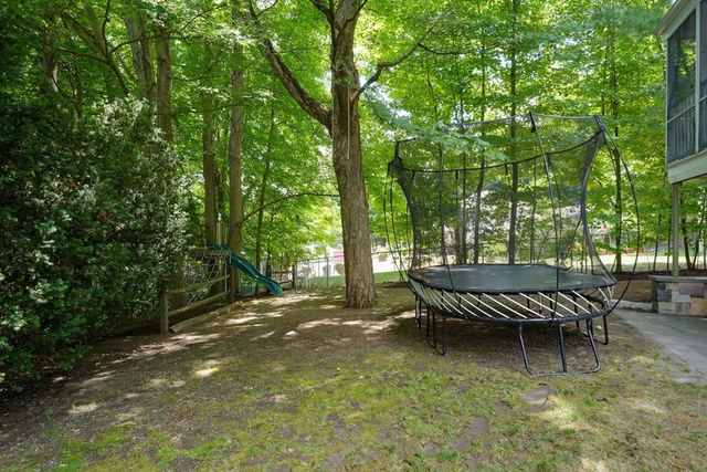 65 Hillside Ter, Belmont, MA 02478