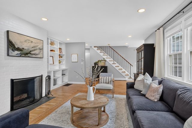 65 Hillside Ter, Belmont, MA 02478