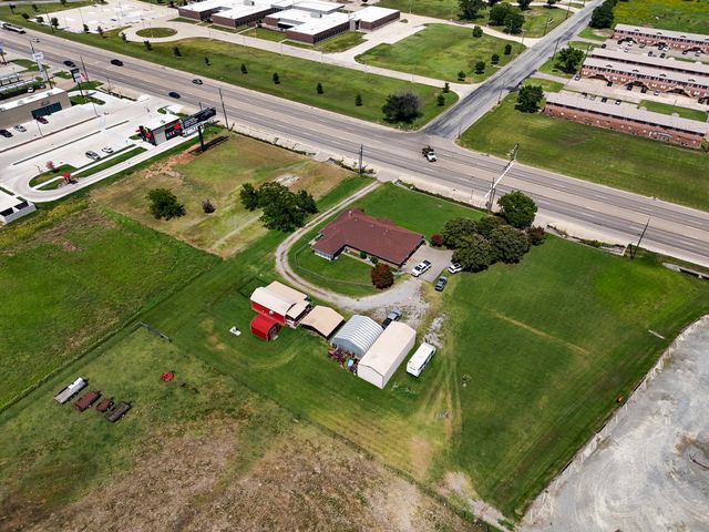 1709 State Hwy. 121 Highway, Bonham, TX 75418