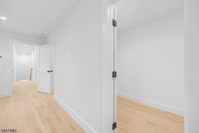 18 Orchard St, Pompton Lakes Boro, NJ 07442