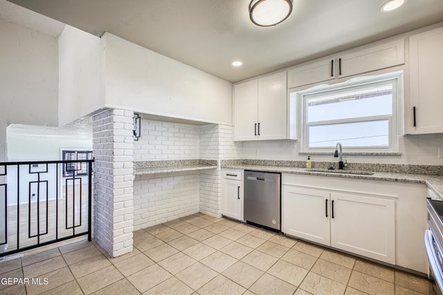 6253 WESTWIND Drive, El Paso, TX 79912