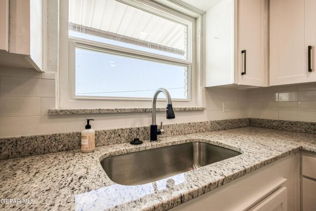 6253 WESTWIND Drive, El Paso, TX 79912