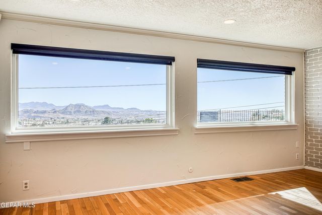 6253 WESTWIND Drive, El Paso, TX 79912