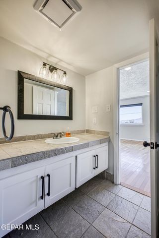 6253 WESTWIND Drive, El Paso, TX 79912