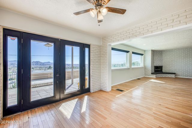 6253 WESTWIND Drive, El Paso, TX 79912