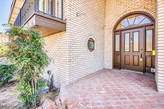 6253 WESTWIND Drive, El Paso, TX 79912