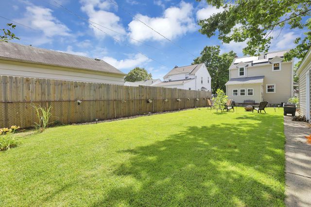 620 Salisbury Road, Columbus, OH 43204