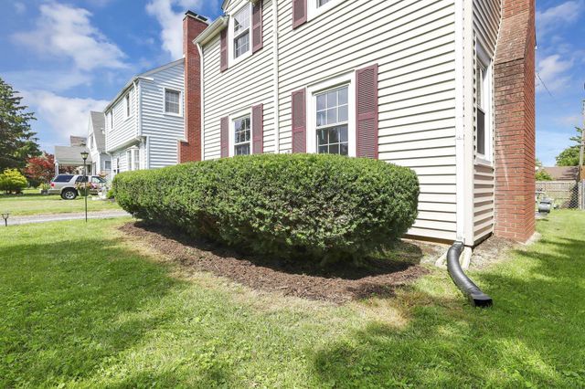 620 Salisbury Road, Columbus, OH 43204