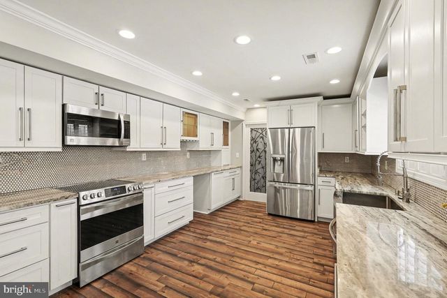 2525 GREEN PINE CT, Waldorf, MD 20601