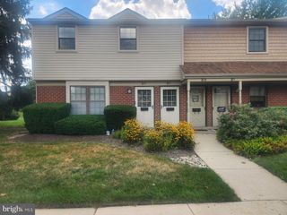 1155 YORK RD #B11, Warminster, PA 18974