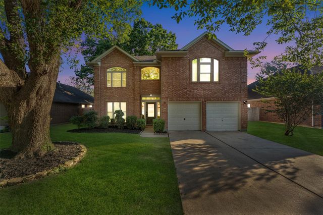 18 Dover Drive, Conroe, TX 77304