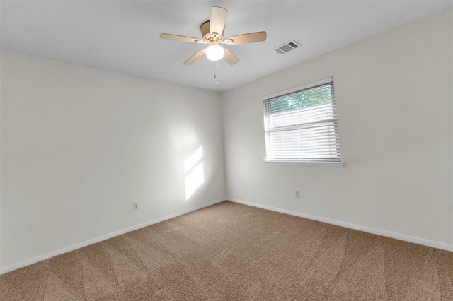 18 Dover Drive, Conroe, TX 77304