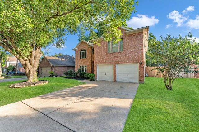 18 Dover Drive, Conroe, TX 77304