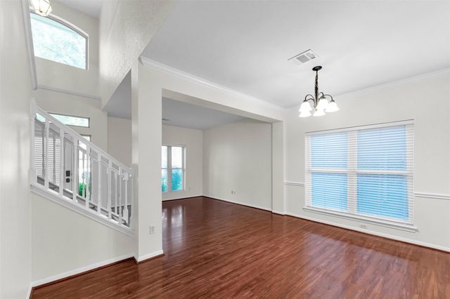 18 Dover Drive, Conroe, TX 77304