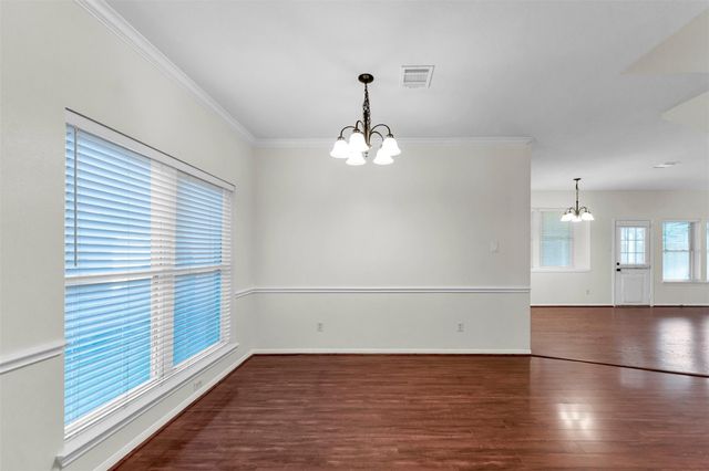 18 Dover Drive, Conroe, TX 77304