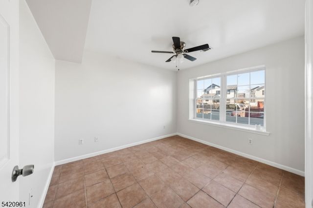 4 C Lily Court 4C, Roselle Boro, NJ 07203