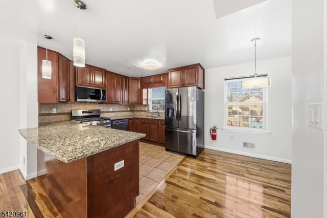 4 C Lily Court 4C, Roselle Boro, NJ 07203