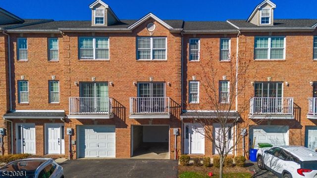 4 C Lily Court 4C, Roselle Boro, NJ 07203