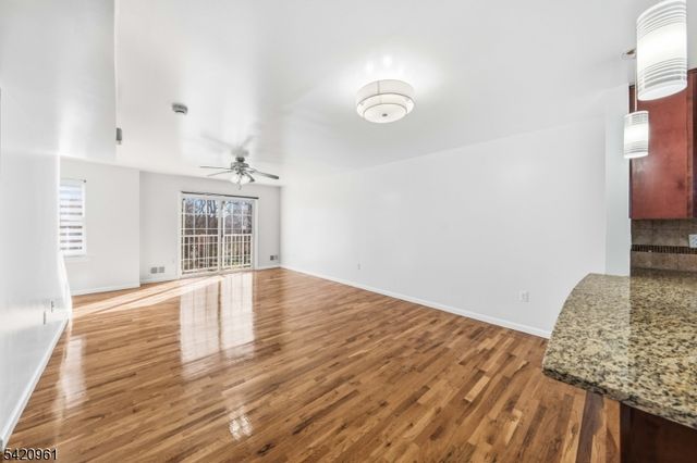 4 C Lily Court 4C, Roselle Boro, NJ 07203