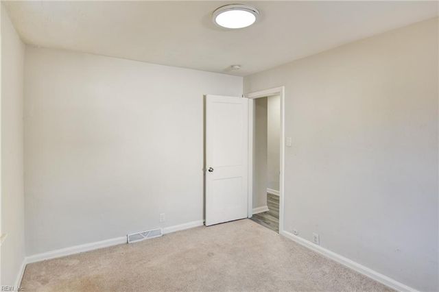 11 Roberts CT, Portsmouth, VA 23701