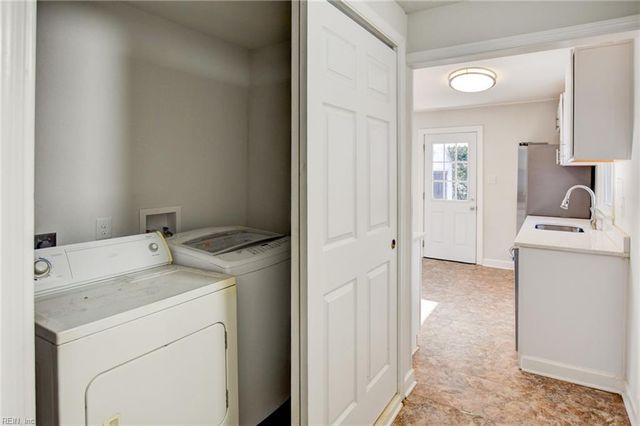 11 Roberts CT, Portsmouth, VA 23701