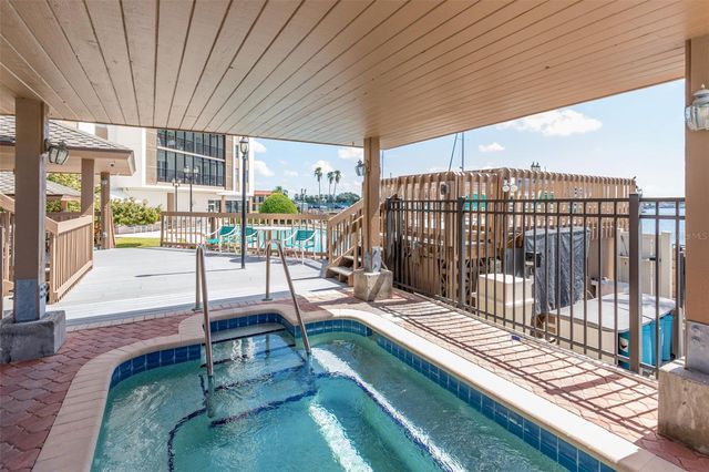 10355 PARADISE BOULEVARD 113, Treasure Island, FL 33706