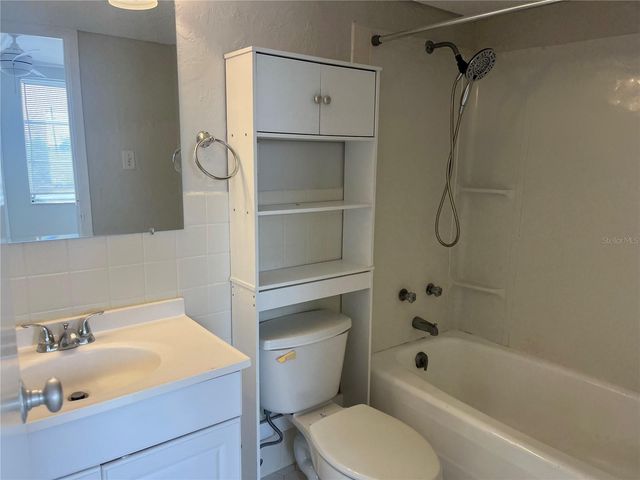 10355 PARADISE BOULEVARD 113, Treasure Island, FL 33706