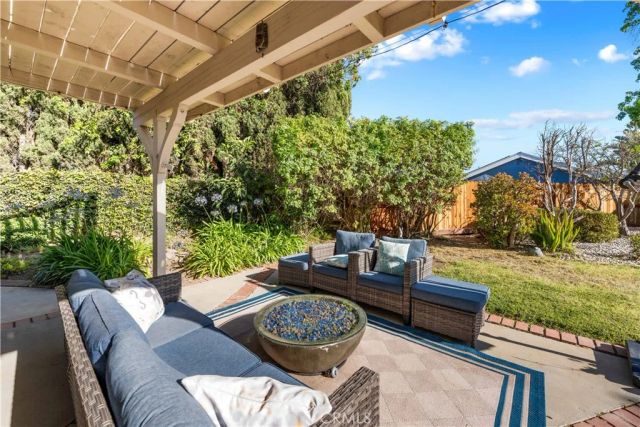 758 Avenida Loma Portal, Newbury Park, CA 91320