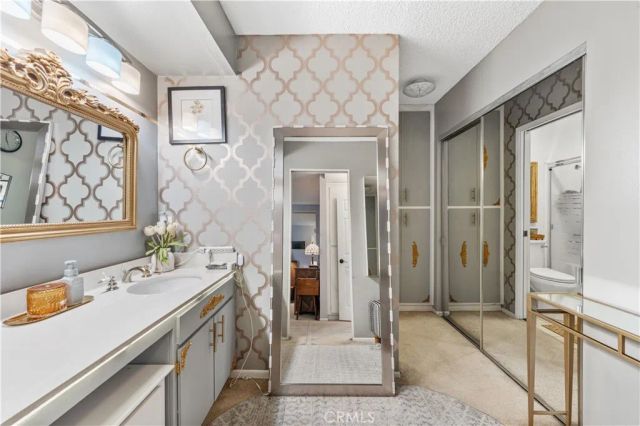 758 Avenida Loma Portal, Newbury Park, CA 91320