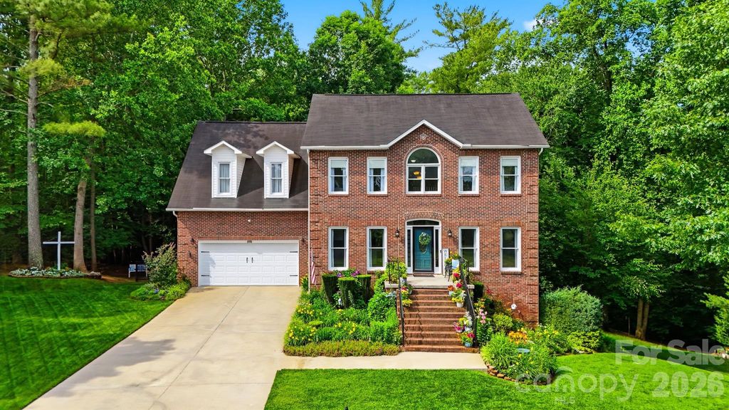 6253 Riviera Run Estates Drive, Hickory, NC 28601