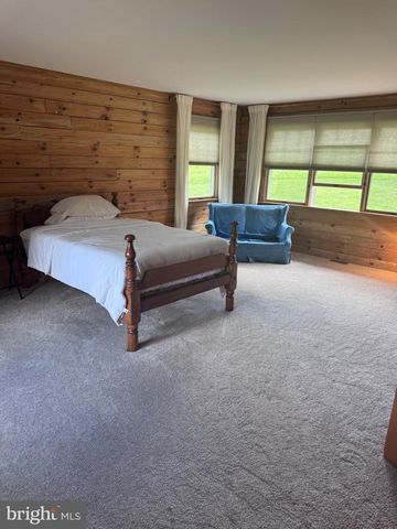 294 MINE HILL RD, Kintnersville, PA 18930