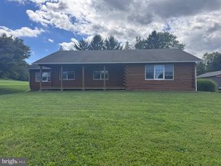 294 MINE HILL RD, Kintnersville, PA 18930