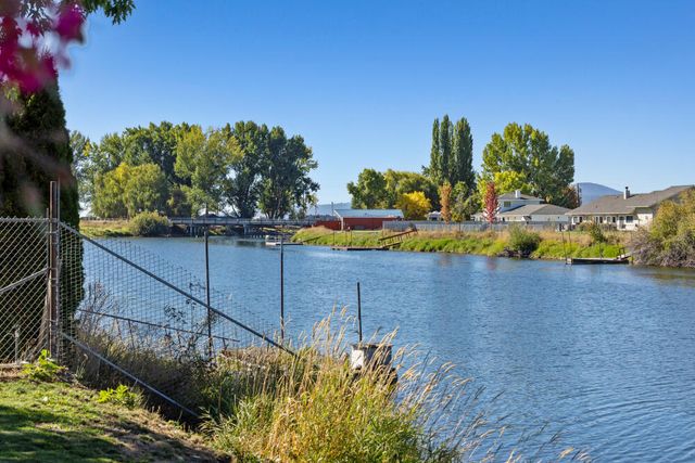 32314 Rivers Drive, Chiloquin, OR 97624