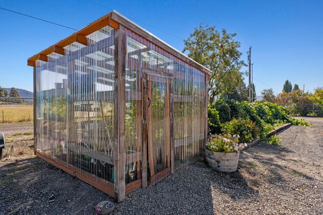 32314 Rivers Drive, Chiloquin, OR 97624