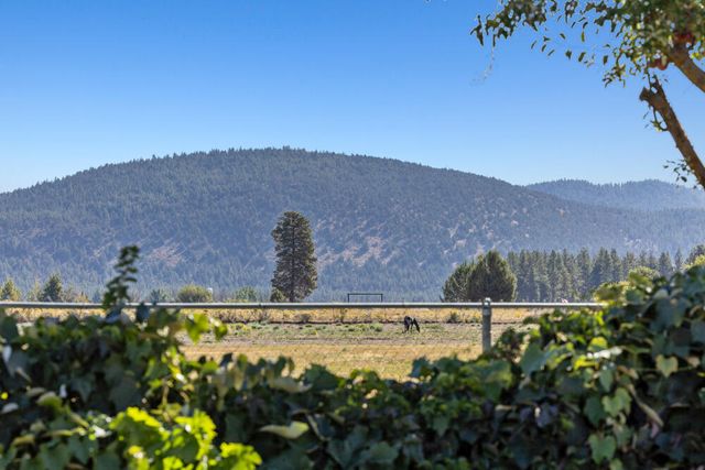 32314 Rivers Drive, Chiloquin, OR 97624